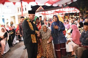 Nenek  Berusia 124 Tahun Diundang ke Pendopo Ikut Resepsi HUT RI
